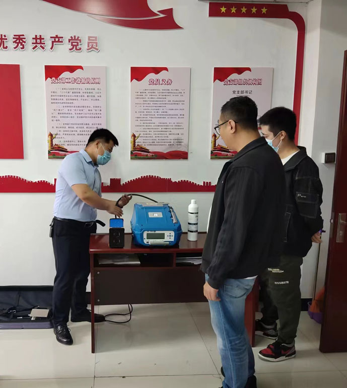 吳忠生態(tài)環(huán)境監(jiān)測(cè)站非甲烷總烴分析儀驗(yàn)收